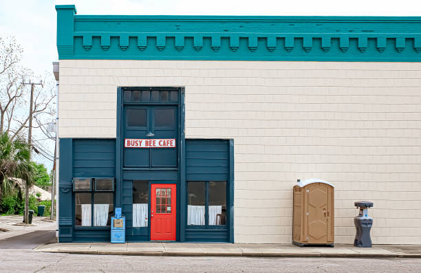 Best Porta potty delivery and setup  in Nashwauk, MN